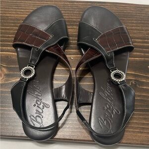 Brighton COAST Women's Black & brown leather metallic accent sandal 8M